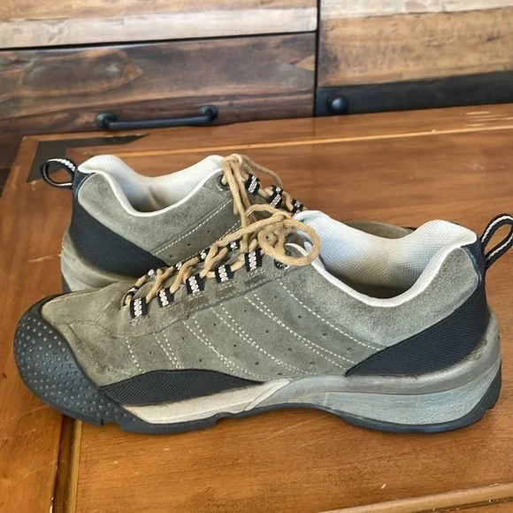 Keen Presidio Suede Shoes Size 11 - Picture 8 of 11